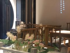 -荷塘秋月·本帮江浙菜(国权路店)