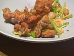 -蜜桃餐厅·伴山(湖滨商业街店)