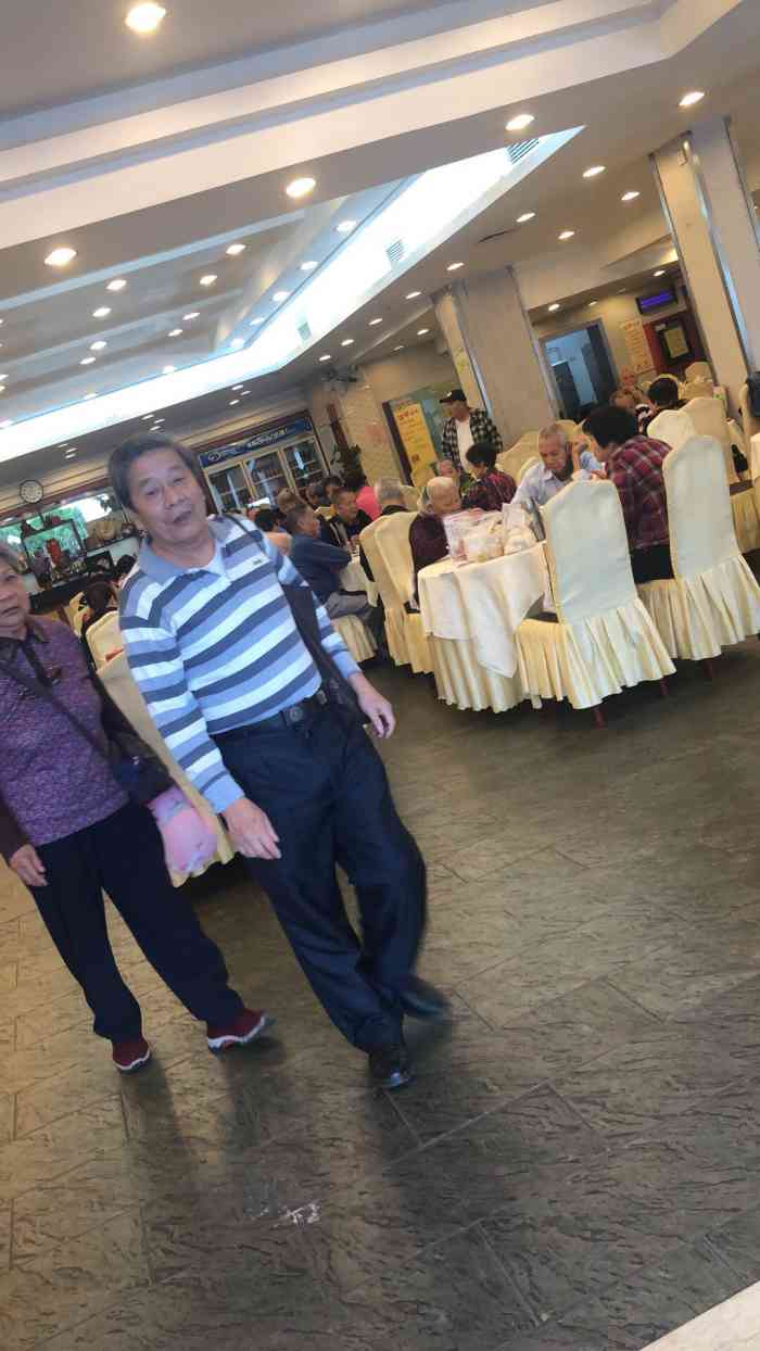 东湖新城酒家-"从小到大不管装修成什么样子早茶就认定这个.