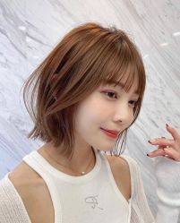 -变画·发型STUDIO