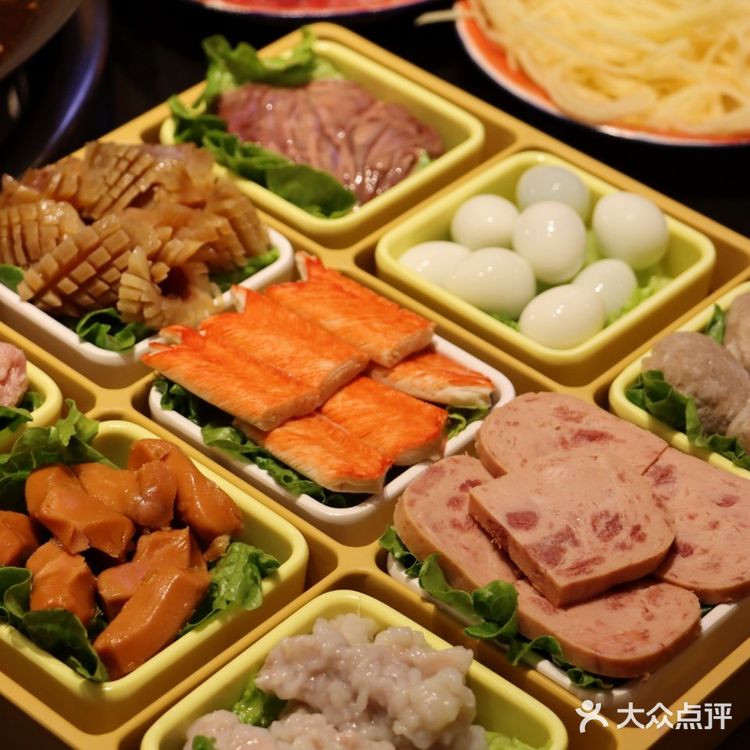 8款甜品+20款小吃随便吃|这家火锅，我爱了