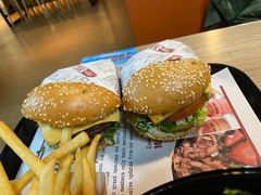 -The Habit Burger Grill 哈比特汉堡(复兴soho店)