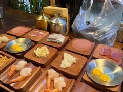 -银米·云南传统过桥米线(双廊黑金冠店)