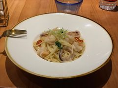 -POKEE VIA&Brunch·维娅(重庆来福士店)