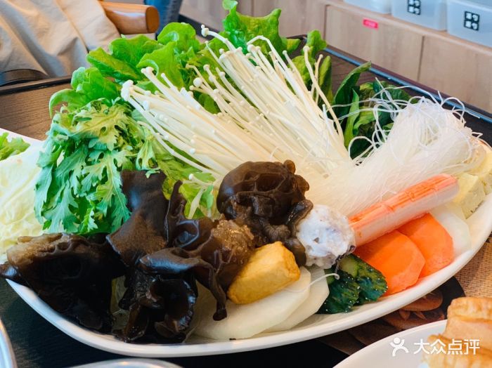 呷哺呷哺(沧州荣盛店)经典蔬菜拼盘图片