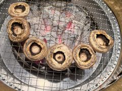 -山川小町·极番烧肉(新地假日广场店)
