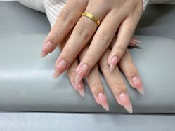 -小黑瓶美甲美睫