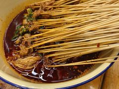 -拈签一笑黄牛肉辣卤串串