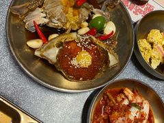 -草家酱蟹炭火烤肉店(珲春南路二店)