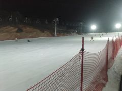 -蓟洲国际滑雪场