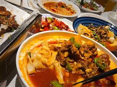 网红天水麻辣烫-清真·卡德尔大叔新疆主题餐厅(龙汇路店)
