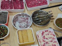 -杨老板·海鲜集市火锅·鲜切牛肉(中防万宝店)