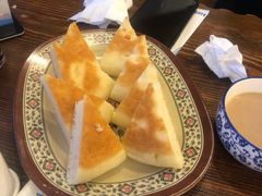 酸奶饼-蒙格乐蒙餐