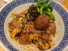 -沪西老弄堂面馆(定西路店)