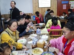 大堂-陇上全荟兰州传统牛肉面(延吉路店)