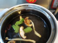 -百品聚旋转火锅(万德庄店)