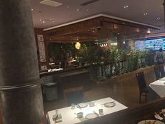 -八府香鸭·啫啫煲(华山路店)