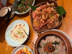 -老滇山寨•云南特色菜•地方菜•民族风情歌舞表演(金碧店)