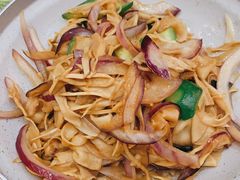 干锅笋-吕氏疙瘩汤·新派鲁菜(欢乐汇店)