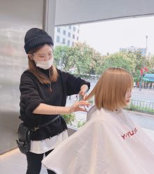 -苑苑发型设计