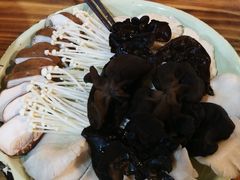 -东镇老火锅(长春路首店)