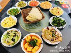 -秦扬居特色菜馆(上王村)