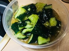 拍黄瓜-老谭虾王蟹皇·龙虾·烧烤(蝴蝶湾店)