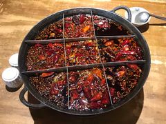 -白乐天毛肚火锅馆(解放碑店)