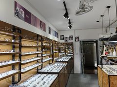 -罗伯特眼镜·蔡司官方授权(罗湖国贸店)