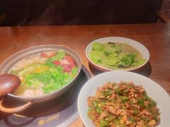 -吃饭皇帝大土家民族菜(正大广场店)