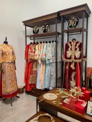 -禕·愫白婚纱商店