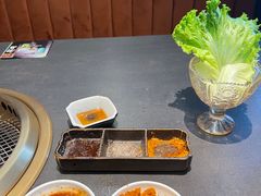 -铭牛烧肉·和牛海鲜自助(高新月牙湖店)