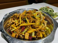 干锅牛蛙-馋嘴蛙火锅