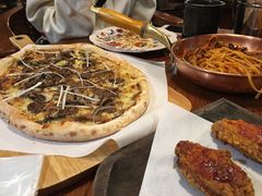 烤牛肉披萨-I HOLIC艾豪丽披萨(KKone店)