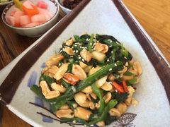-毛辣果·贵州红酸汤牛肉火锅(西单店)