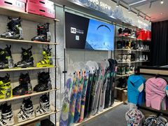 -Hopo Snow 城市滑雪空间(滨江宝龙城店)