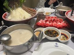 -红鼎豆捞·非遗鲍皇汤火锅(宝丰路店)