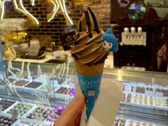 荔枝双重巧克力软冰淇淋-GODIVA(美罗城店)