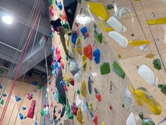 -ROCKPLUS攀岩馆(环宇城店)