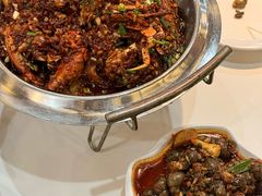 -凤凰路何眼镜香辣蟹(花果园店)