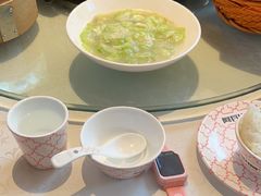 -阿瓦山寨·湘菜现炒·剁椒鱼头王(咸阳总店)