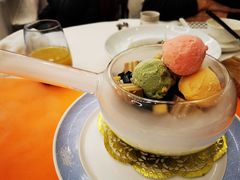 云呢拿冰激凌配巧克力蛋糕-美心·翠园(港汇恒隆广场店)