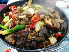 -乡土特色.冷锅鱼.牦牛肉汤锅