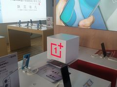 -苏宁易购(Suning Plus深圳西乡大道圣淘沙店)