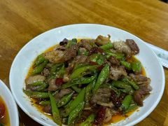 生爆五花肉-明焱黑豆花中餐馆(箱箱街店)