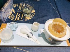 秋梨燕窝-燕庭·纯燕窝·甜品下午茶(南京西路店)