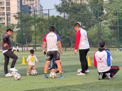 -Riverside河畔少儿足球培训(前滩店)