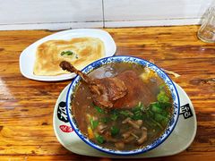 -叶新小吃店(来凤小区总店)