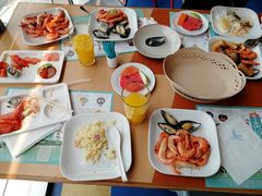 -彩虹云霄酒店76&78层国际自助餐