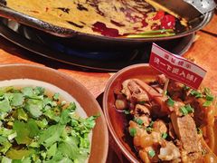 -周小明火锅(黑金冠社区店)